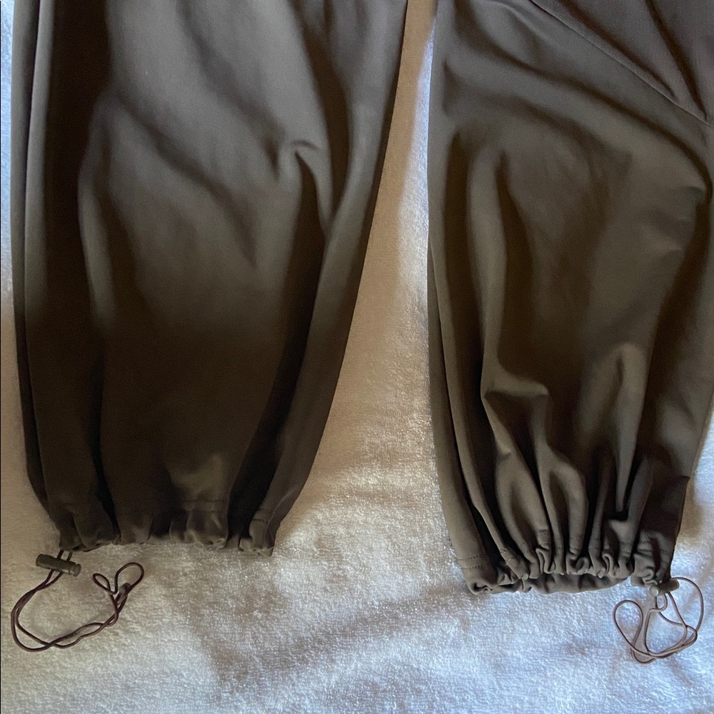 Adidas Mid Rise Drawstring Waistband and Ankles Pants Size L - Picture 5 of 14
